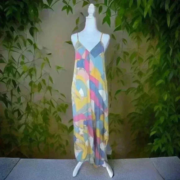 Multi Romper - Picture 2 of 4